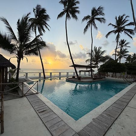 Tiki Beach Club & Resort (Adults Only) Bwejuu Exterior photo