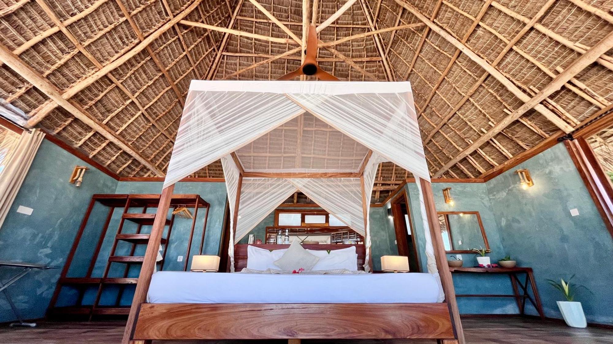 Tiki Beach Club & Resort (Adults Only) Bwejuu Exterior photo