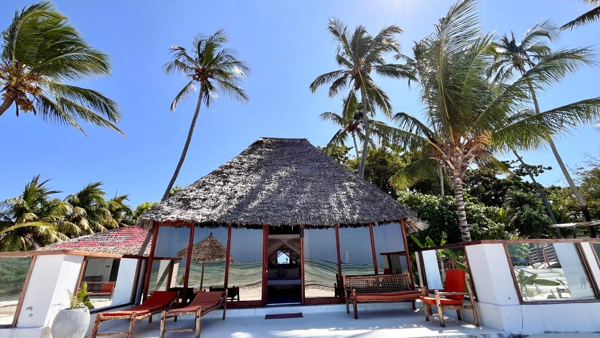 Tiki Beach Club & Resort (Adults Only) Bwejuu Exterior photo